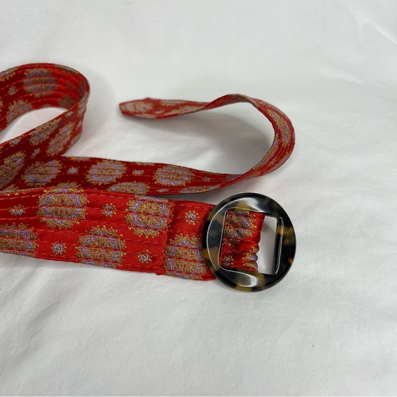 Bundle of 2 J. Crew 100% silk slide belts cream polka dot and ornate red - Picture 4 of 11